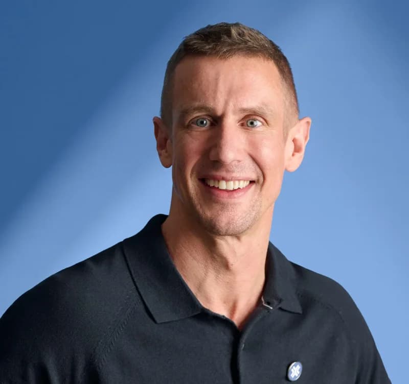 Dr. Adam Abbs