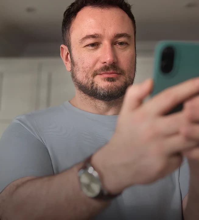 Man taking a selfie